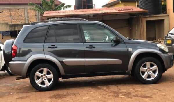 Exploring Rwanda by Car